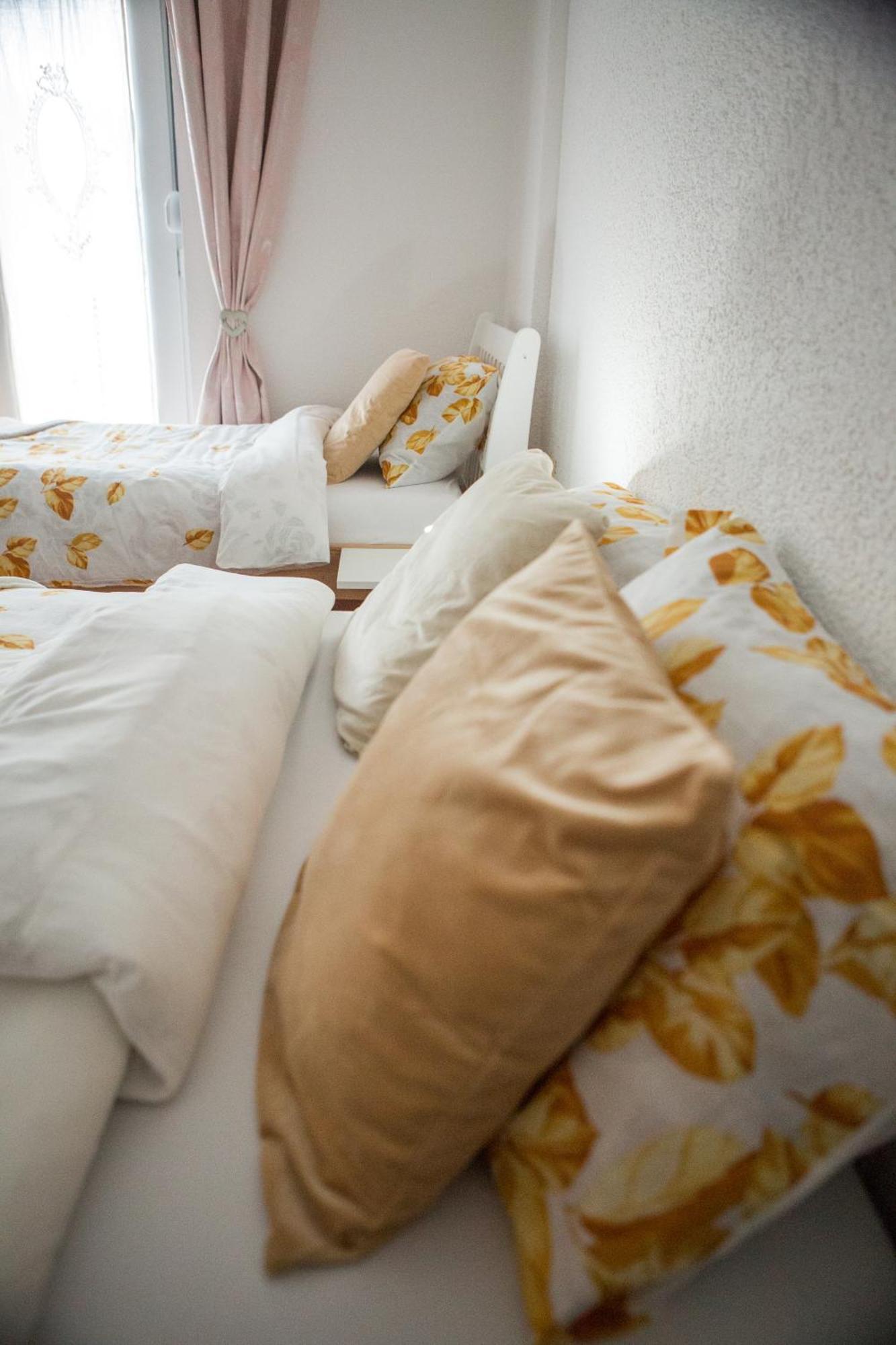 Apartment Naki Bihać Esterno foto
