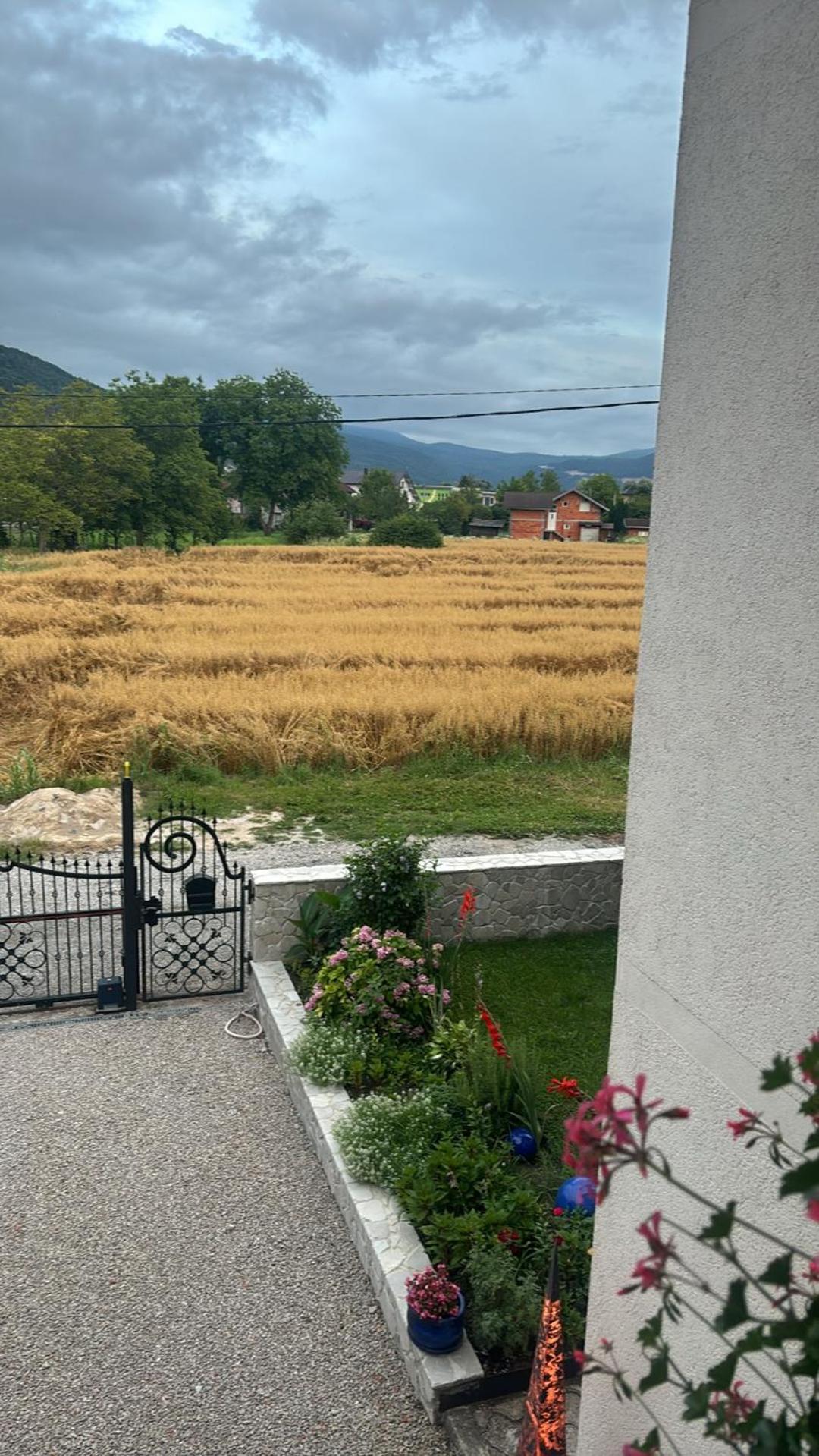 Apartment Naki Bihać Esterno foto